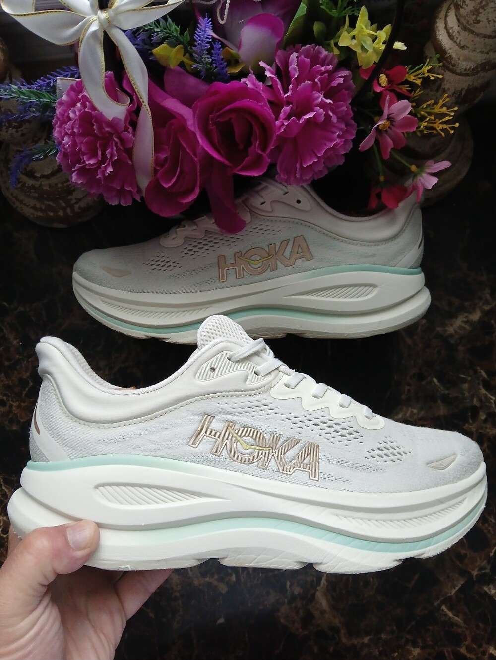 Hoka One Bondi 9 Super Comfort/Athletic Medical Field Shoes Size 11 for Women